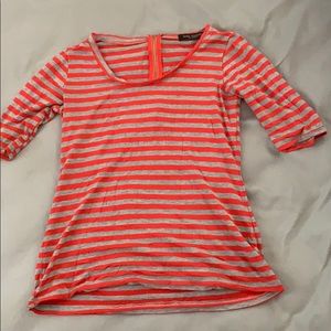 Striped tee with mid-arm sleeves